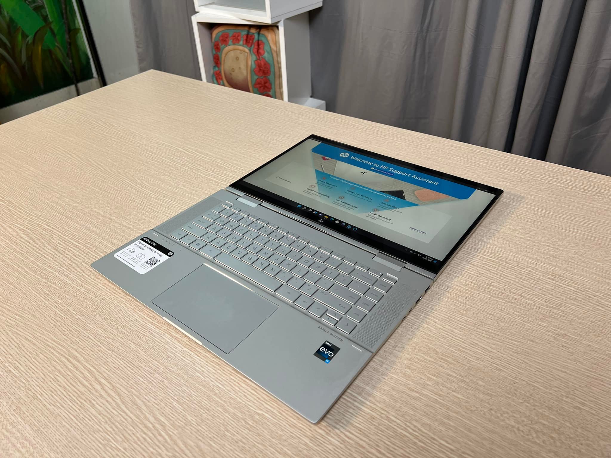 Laptop HP Envy x360 2in1 15-ew0023dx -9.jpeg
